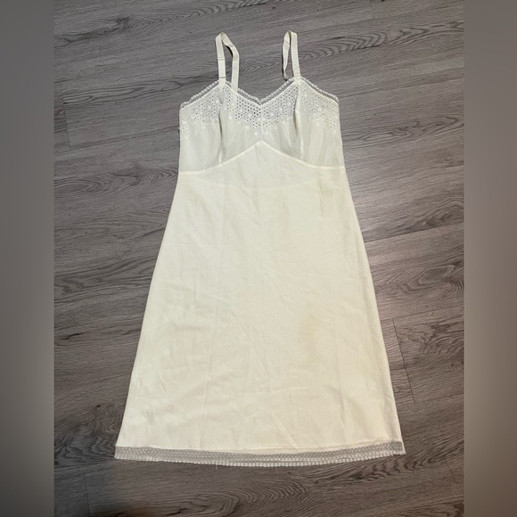 Vintage slip dress with lace trim - Picture 1 of 6